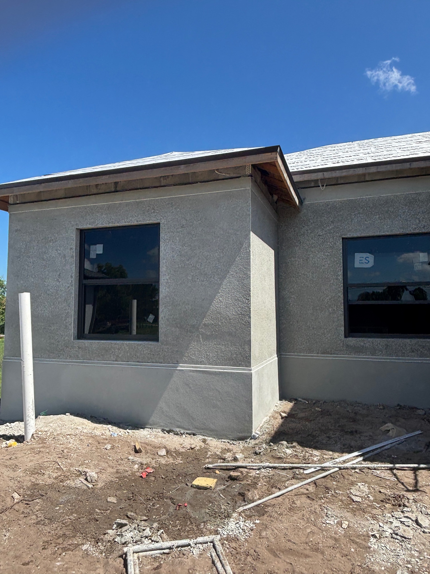 Freshly finished stucco exterior by JJA Flores Construction in Southwest Florida